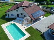 Case e ville in vendita di 350 m² in Via Carella