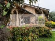 Case e ville in vendita di 350 m² in Via Comasinella, 20