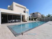 Case e ville in vendita di 350 m² in Via dei Cigni