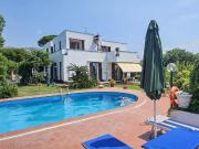 Case e ville in vendita di 350 m² in Via del Pino