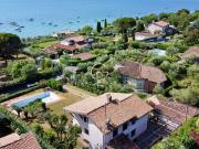 Case e ville in vendita di 350 m² in Via del Porto, 12