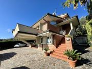 Case e ville in vendita di 350 m² in Via dell&apos Elta