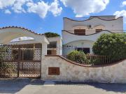 Case e ville in vendita di 350 m² in Via Gardenie, 7