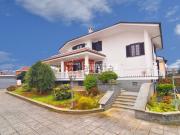 Case e ville in vendita di 350 m² in Via Guido Gozzano, 7