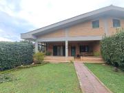 Case e ville in vendita di 350 m² in Via Mar Libico, 19