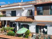 Case e ville in vendita di 350 m² in Via Marenola