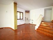 Case e ville in vendita di 350 m² in Via Messina Marine, 600