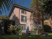 Case e ville in vendita di 350 m² in Via Regina