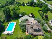 Case e ville in vendita di 350 m² in Via San Martino...