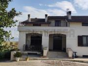 Case e ville in vendita di 350 m² in Via Valente, 68