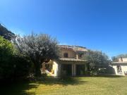 Case e ville in vendita di 354 m² in Via dei Gigli