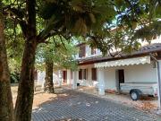 Case e ville in vendita di 354 m² in Via P. Togliatti, 29