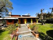 Case e ville in vendita di 355 m² in Via Monte Cengio