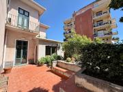 Case e ville in vendita di 357 m² in Via Pidatella, 276