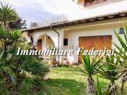 Case e ville in vendita di 360 m²