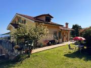 Case e ville in vendita di 360 m² in Strada Privata...