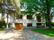 Case e ville in vendita di 360 m² in Via Abetone, 1