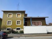 Case e ville in vendita di 360 m² in Via Caduti Nei...