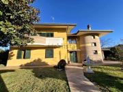 Case e ville in vendita di 361 m²