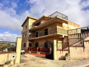 Case e ville in vendita di 361 m² in Via Cava dei...