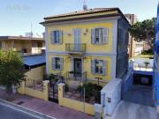 Case e ville in vendita di 365 m² in Via Ballestra, 7