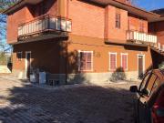 Case e ville in vendita di 365 m² in Via Tozzano