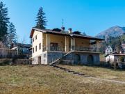 Case e ville in vendita di 367 m² in Via Biellone