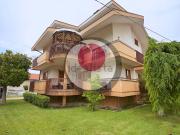 Case e ville in vendita di 370 m²