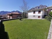 Case e ville in vendita di 370 m² in Via Cesura, 32