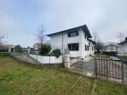 Case e ville in vendita di 370 m² in Via delle Querce