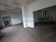 Case e ville in vendita di 370 m² in Via Guglielmo Oberdan