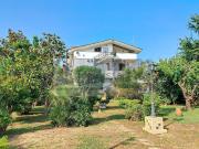 Case e ville in vendita di 370 m² in Via Mare dei Vapori