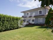 Case e ville in vendita di 370 m² in Via San Giuseppe