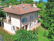 Case e ville in vendita di 370 m² in Via Sempione, 137