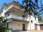 Case e ville in vendita di 370 m² in Viale dei Giardini