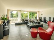 Case e ville in vendita di 373 m² in Via Achille Locatelli