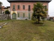 Case e ville in vendita di 375 m² in Piazza della Croce, 5