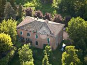 Case e ville in vendita di 375 m² in Via dei Cavi, 3