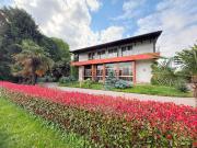 Case e ville in vendita di 375 m² in Via Gianfranco...