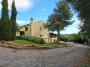 Case e ville in vendita di 378 m² in Via della...