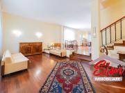 Case e ville in vendita di 378 m² in Via Luigi Camoletti