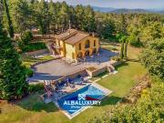 Case e ville in vendita di 379 m² in Via di Gebbia, 1