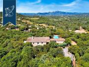 Case e ville in vendita di 380 m²