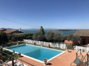 Case e ville in vendita di 380 m² in Strada del Carrato