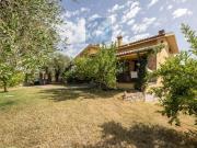 Case e ville in vendita di 380 m² in Via Colle Lungo