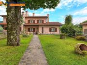 Case e ville in vendita di 380 m² in Via Ferruccio...