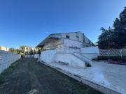 Case e ville in vendita di 380 m² in Via Fioritto...