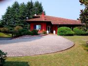 Case e ville in vendita di 380 m² in Via Madonna della Motta