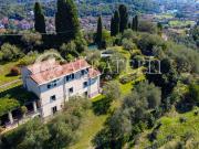 Case e ville in vendita di 380 m² in Via Monte d&apos...