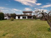 Case e ville in vendita di 380 m² in Via San Martino, 39